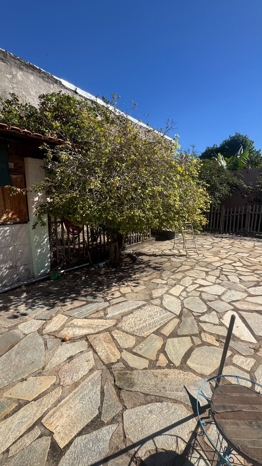 Casa térrea com piscina